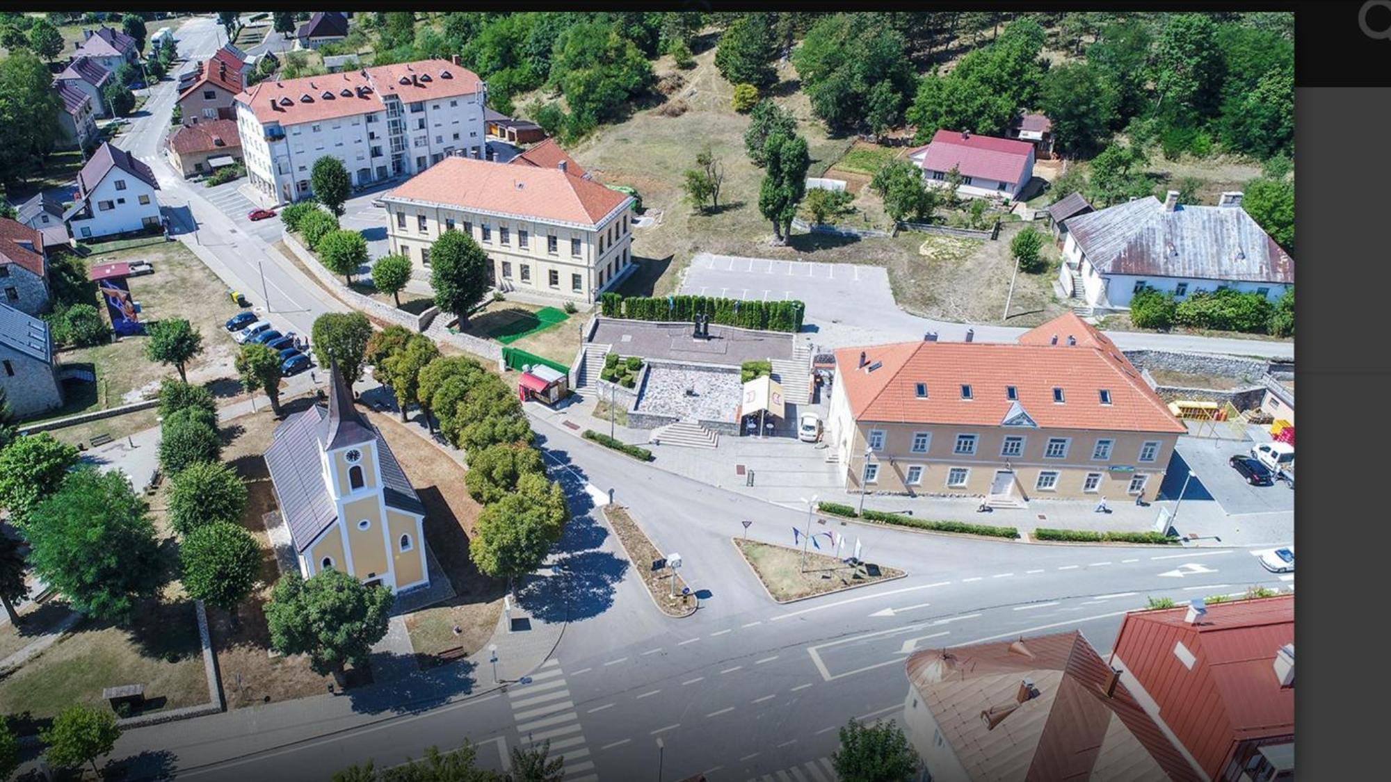 Apartmani Albatros Perusic Buitenkant foto
