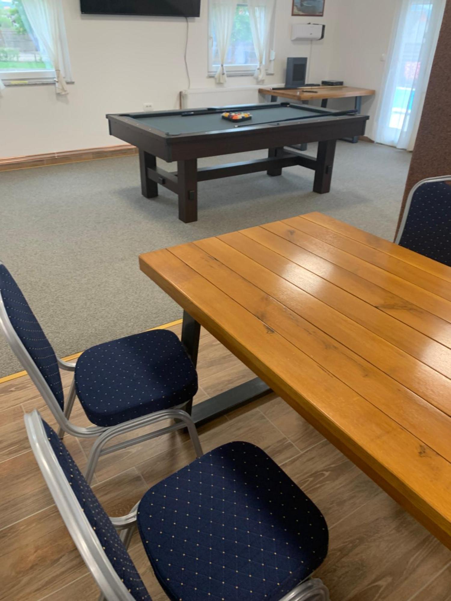 Apartmani Albatros Perusic Buitenkant foto